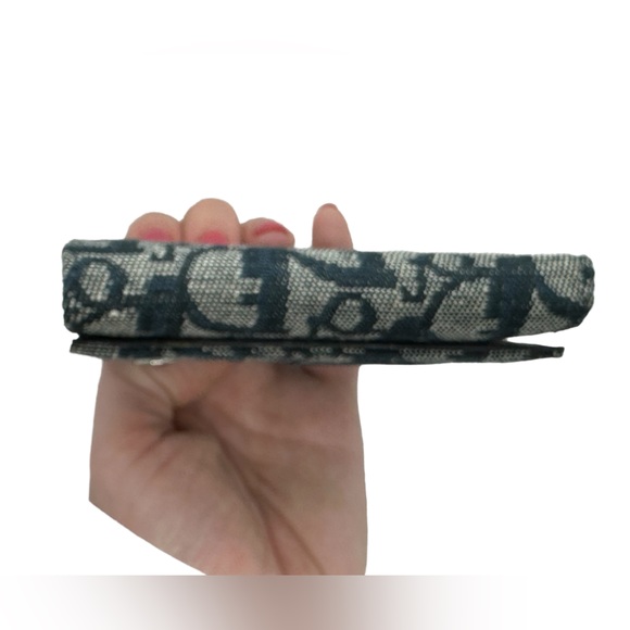 DIOR NWOT DEADSTOCK TROTTER BLUE DENIM CANVAS & LEATHER COMPACT WALLET W DUSTBAG - Picture 13 of 16